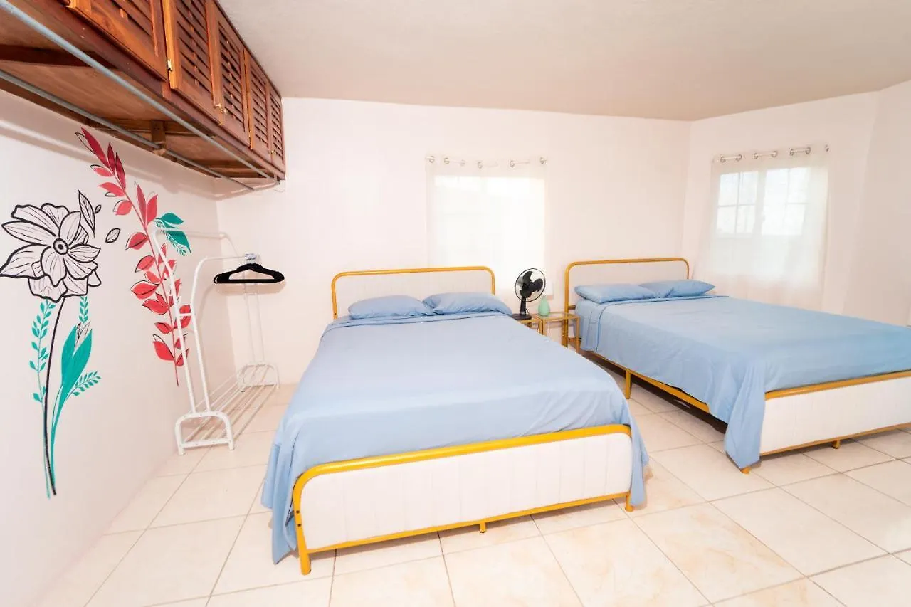 Belle Air Seaview- Entire Home Runaway Bay